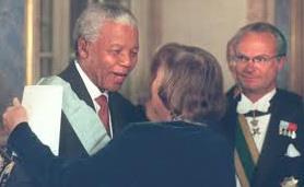 Upon his release from prison in 1990, Nelson Mandela meets Mrs Palme in Stockholm