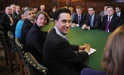 Ed-Miliband-and-his-shadow-cabinet.jpg
