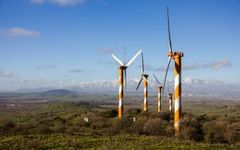 Golan Wind Turbines.jpg