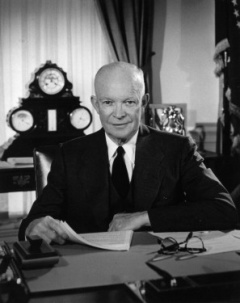 Eisenhower in the Oval Office.jpg
