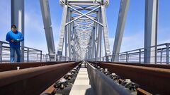Amur River Bridge.jpg